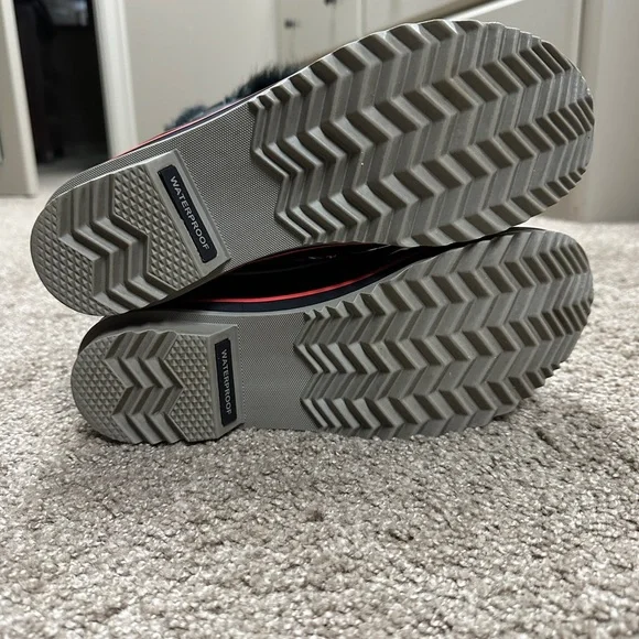 Sorel Tofino Cate Waterproof Quilted Women’s Winter Boots - Black & Coral, Sz 9 - Picture 4 of 7